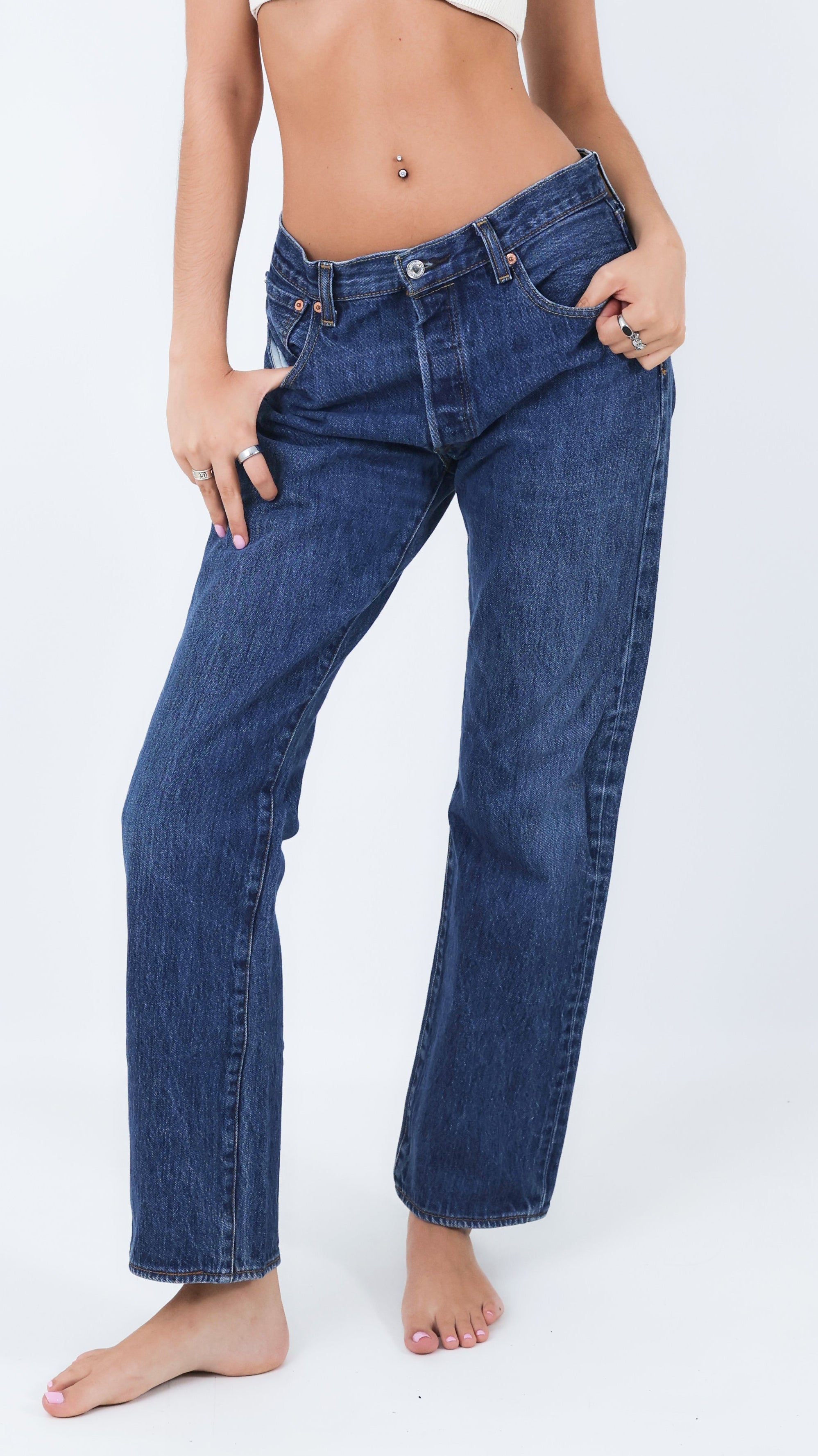 Vintage Levi's 501 | Size 4/6 Dark Wash