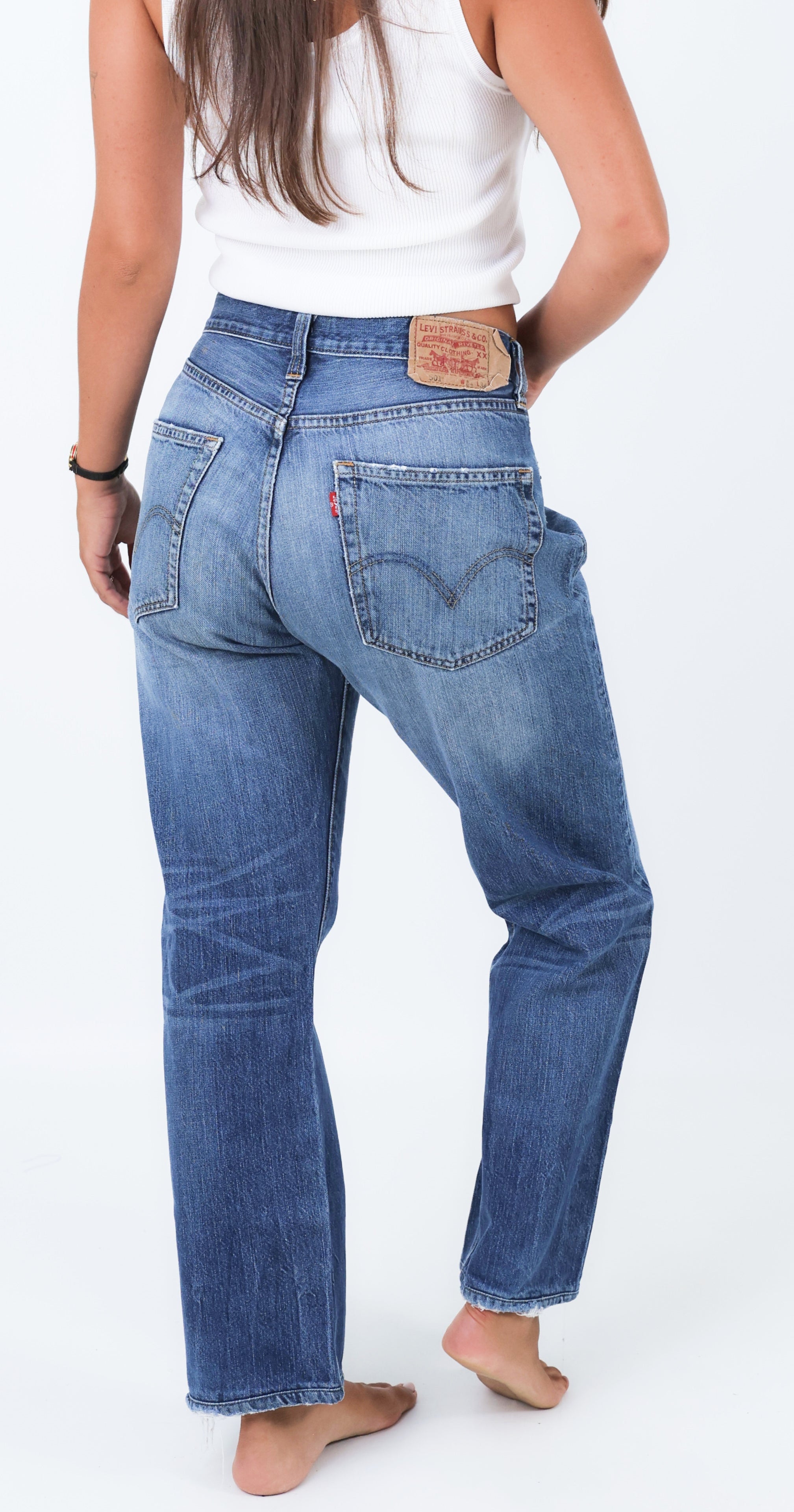 Vintage Levi's 501 | Size 8 Distressed